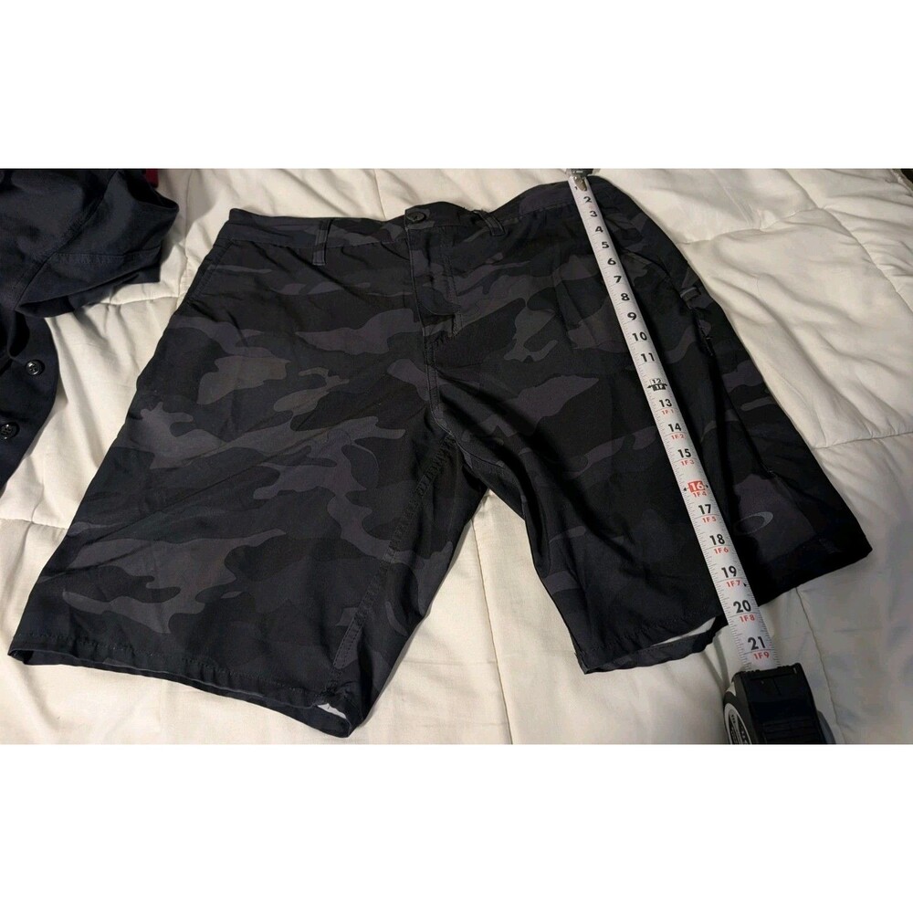 Oakley Mens Hybrid Stretch Golf Shorts Size 34 Black Camo 86% Polyester